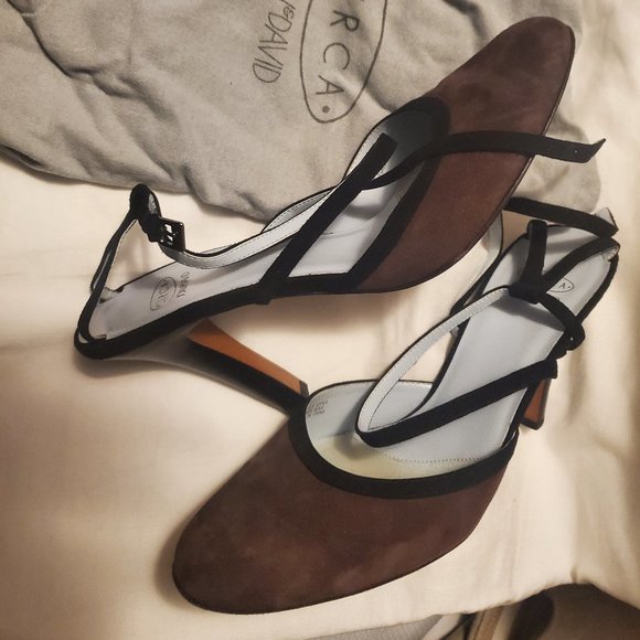 Shoes - Picture 1 of 3